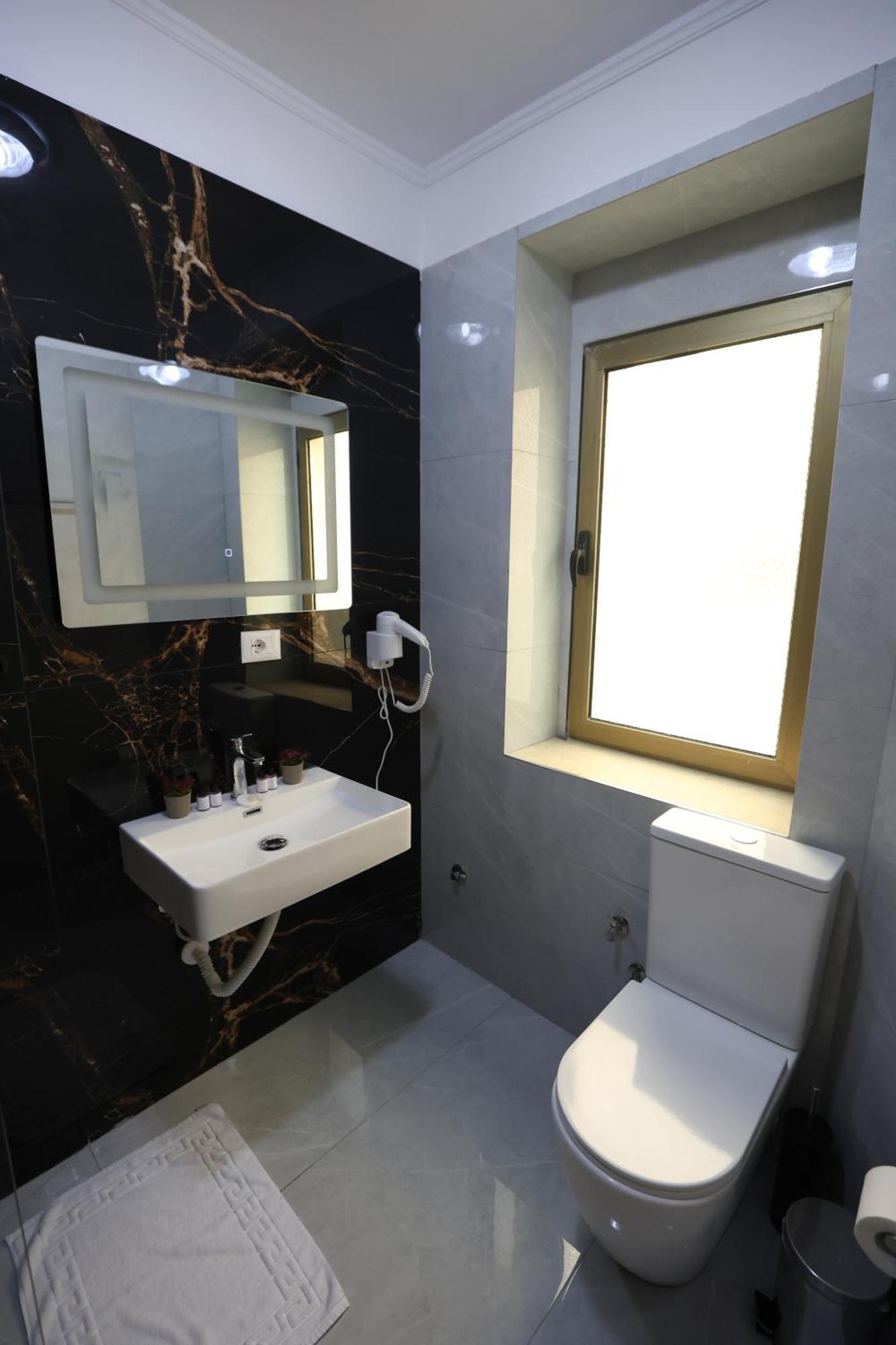 Vila Alizee Hotel Tiran Dış mekan fotoğraf