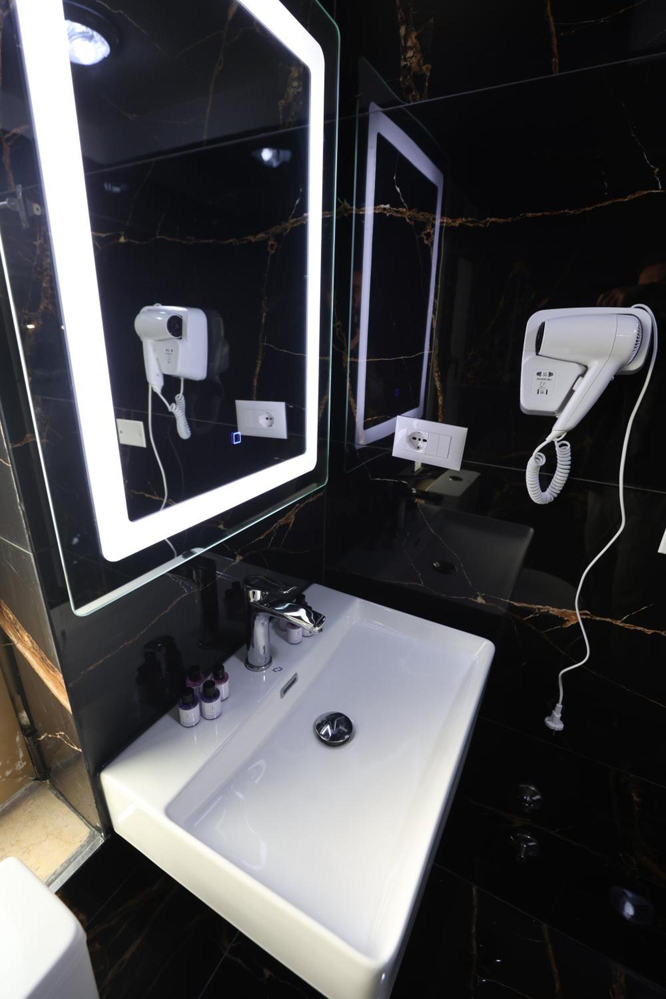 Vila Alizee Hotel Tiran Dış mekan fotoğraf